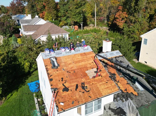 img-gallery-asphalt-shingle-roof-replacement-project-02