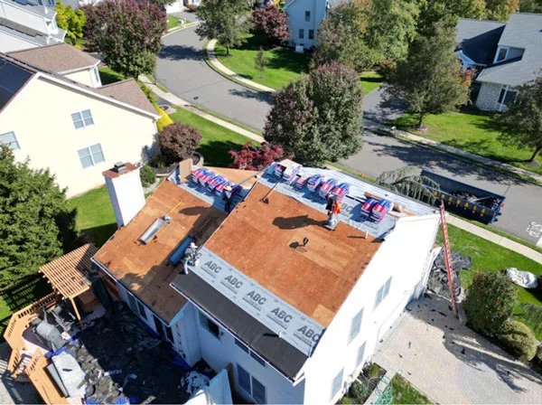 img-gallery-asphalt-shingle-roof-replacement-project-05